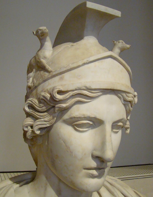 Musée du louvre Paris France sculpture marbre Buste allégorique de Rome collection Borghèse louve allaitant Romulus et Remus