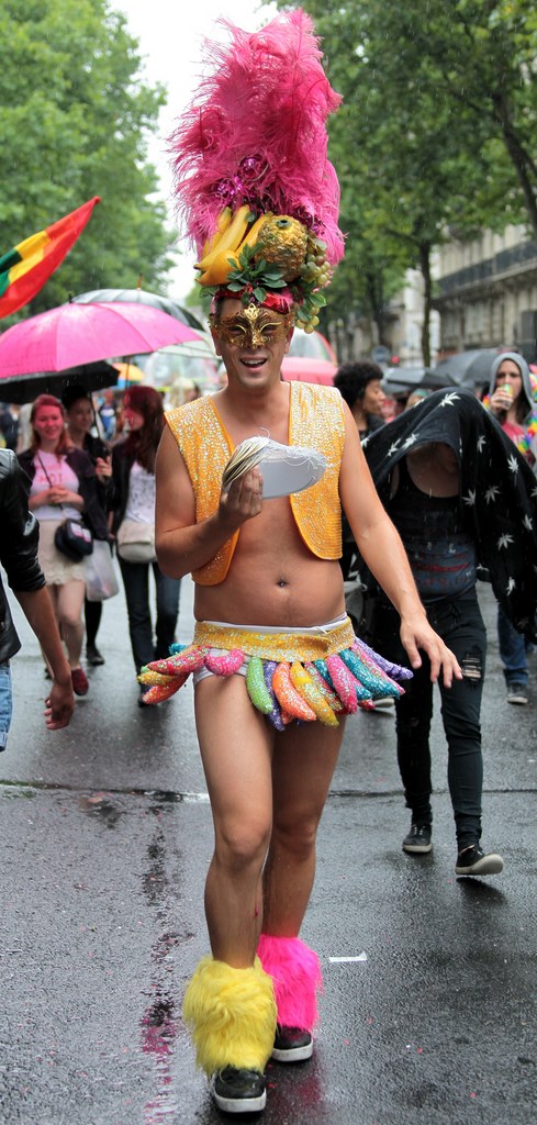 rencontre bi gay parade a Castres