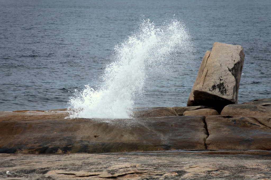 Bicheno blowhole north of the Freycinet Peninsula