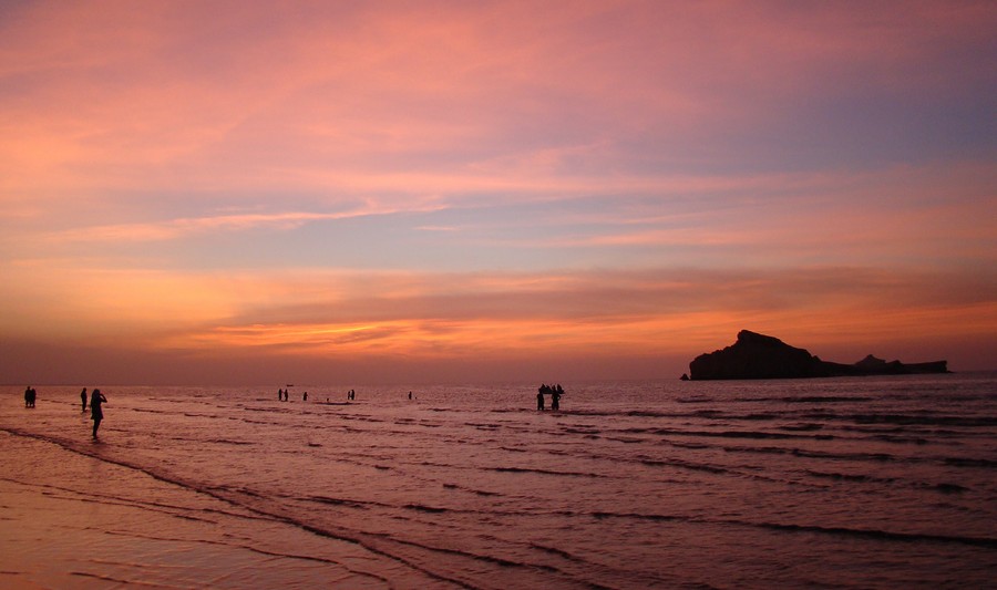 Red sky in Oman protected area imaniyat Islands