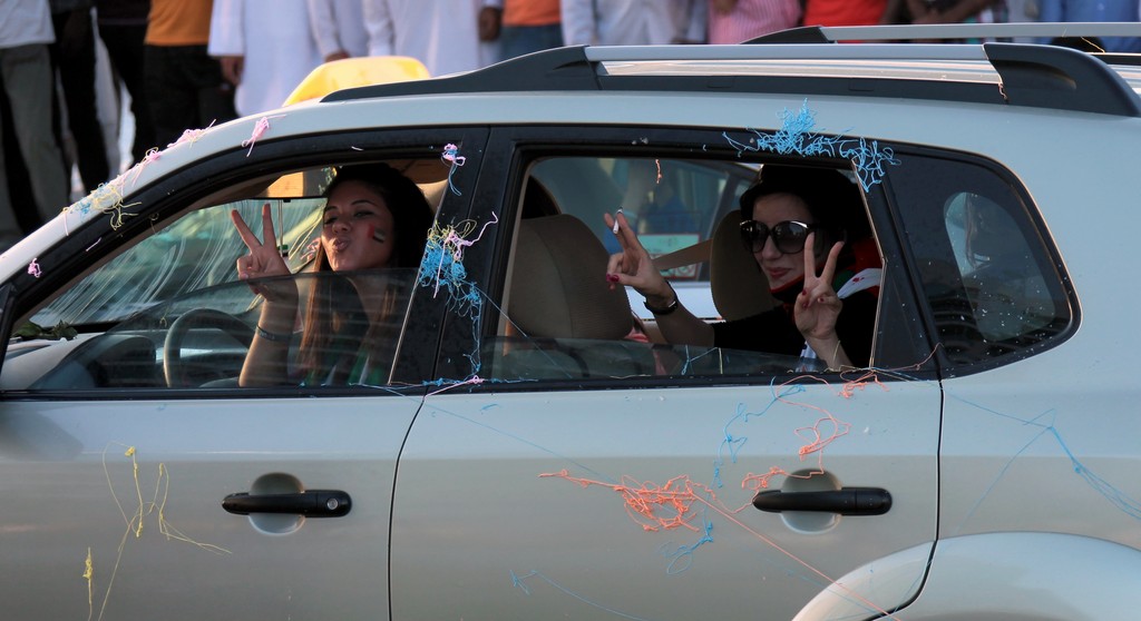 beautiful girls in car abu dhabi national day 40th anniversary uae anglaise coquine prostitute in Abu Dhabi escort girl