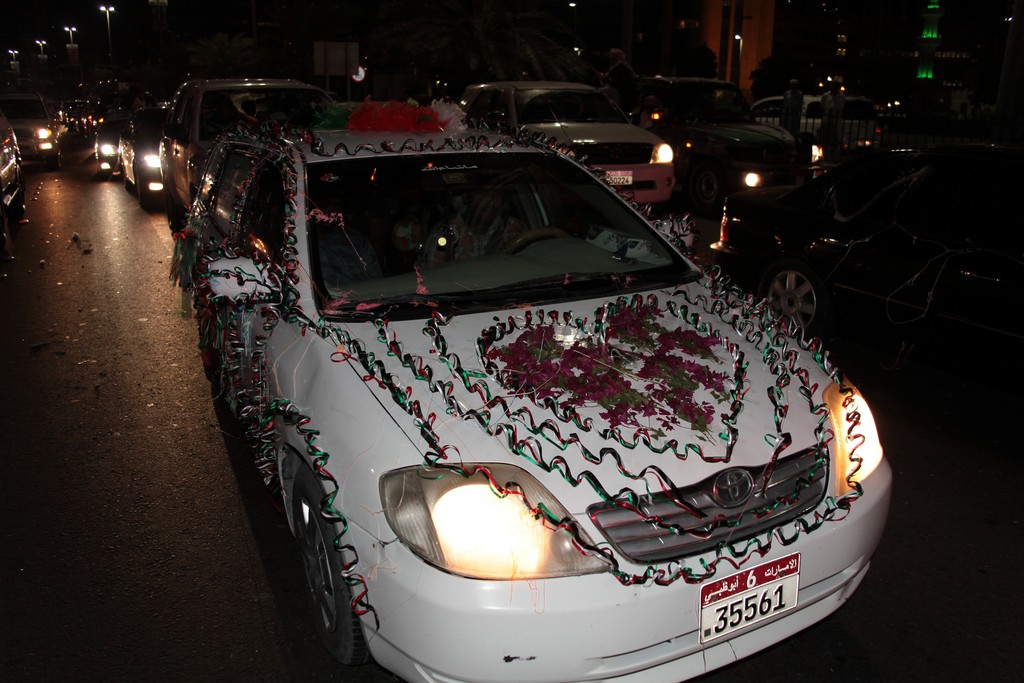 car decoration abu dhabi corniche UAE national day 40th anniversaire