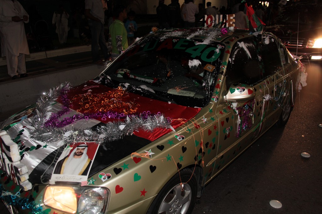love uae national day abu dhabi car decoration corniche uae 40th anniversary 
