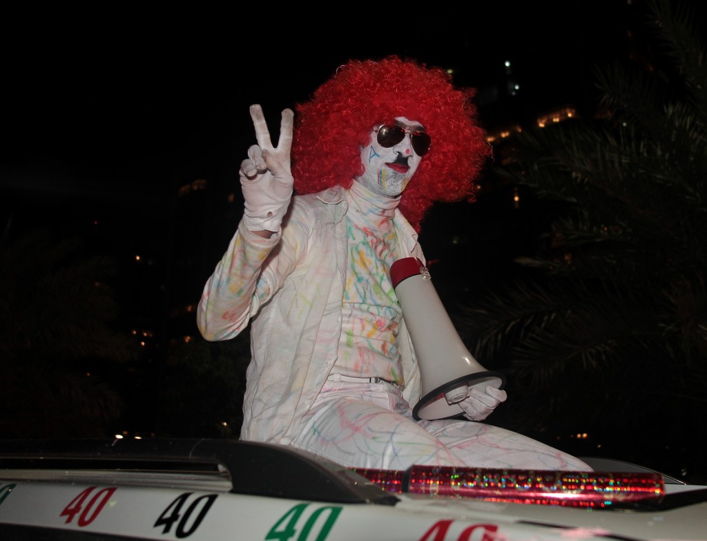 clown in abu dhabi funny people national day 40th anniversary national day