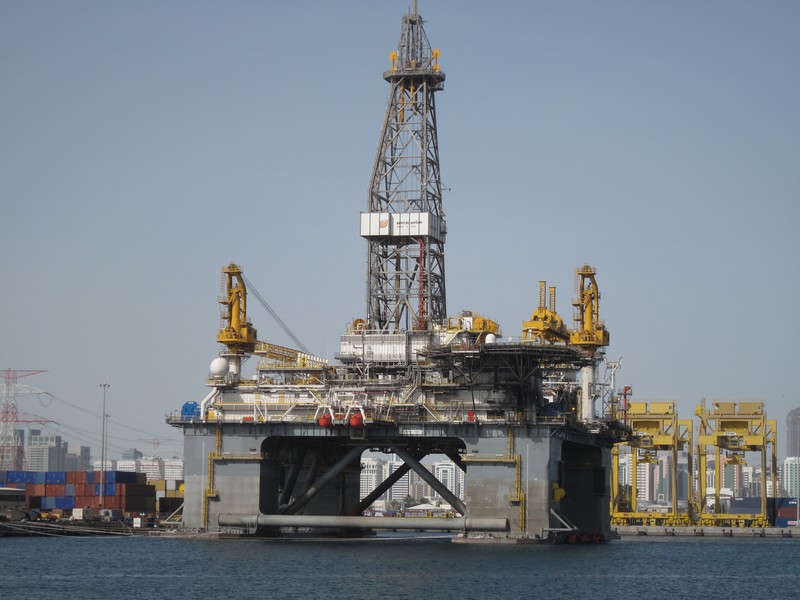 Plateforme pétrolière Abu Dhabi Port de Mina Zayed Emirats Arabes Unis