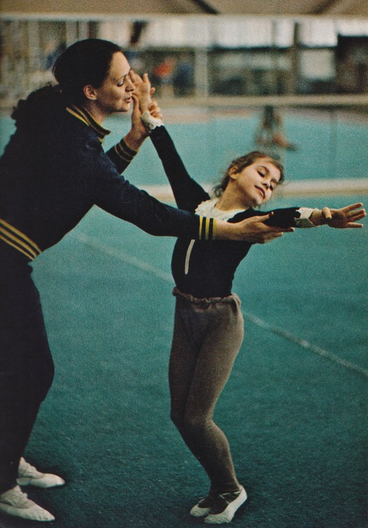National Geographic January 1978 soviet gymnast Olga Korbut