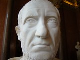 Musée du louvre Paris France buste en marbre empereur romain Marcus Claudius Tacite 275 - 276 après J.-C.