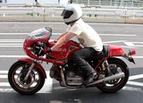 900 SS Supersport moto sportive Ducati Tokyo Japan street