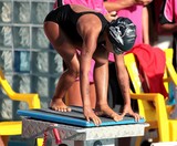 Mont-Dore Natation jeune nageuse maillot bain noir Nouvelle-Calédonie