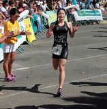Lynch cute and cool runner Triathlon International Noumea 2014