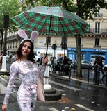 femme oreille de lapin Gay Pride Paris 2014 fiertés lesbiennes gaies bi trans homophobie homosexuel