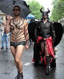 Homme satanique Gay Pride Paris 2014 fiertés lesbiennes gaies bi trans homophobie homosexuelv