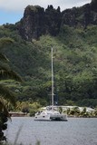 Catamaran dans la Baie de Cook à Mooréa Polynésie Française