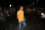 fight in the street abu dhabi national day corniche 40th anniversary Emirates yellow shirt 