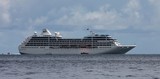 Navire de croisière de luxe Ocean Princess île de Moorea Polynésie Francaise Océan Pacifique