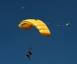 Parachutistme Nouméa Nouvelle-Calédonie Parachute école aérodrome de Poé