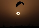 Fly to the sun like Icare Ras al Khaimah United Arab Emirats Paramotor flying