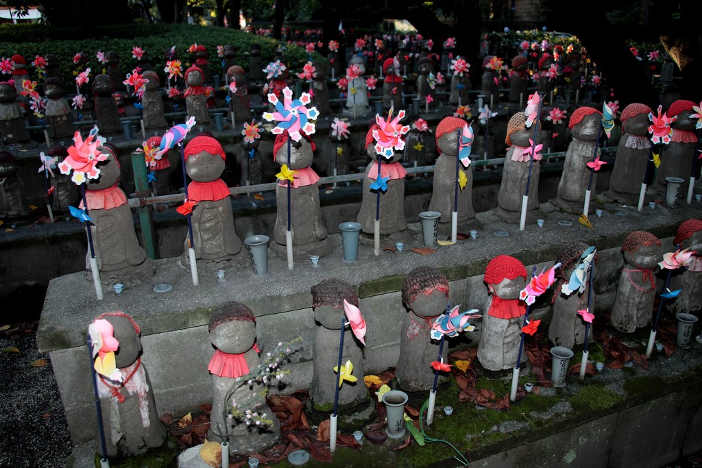 Mizuko kuyō cérémonie à la mémoire de fœtus Tokyo Japon 水子供養