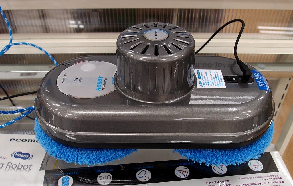 Robot nettoyeur de vitres Glass cleaning robot Econo Tokyo Japan