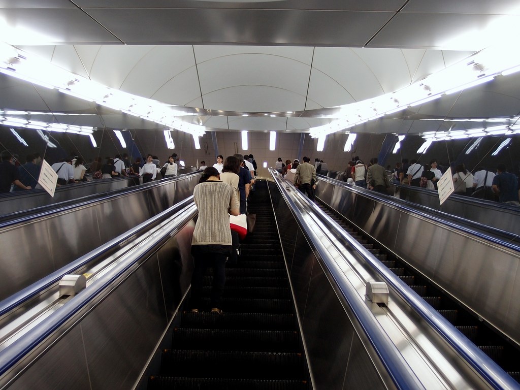 Escalator Tokyo subway 東京の地下鉄 Tōkyō no chikatetsu extensive rapid transit system in the Greater Tokyo area of Japan