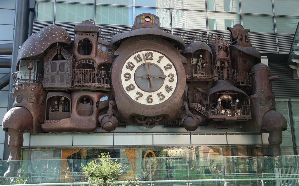 Shiodome 汐留 Minato Tokyo horloge Miyazaki Château ambulant inspiration Steampunk