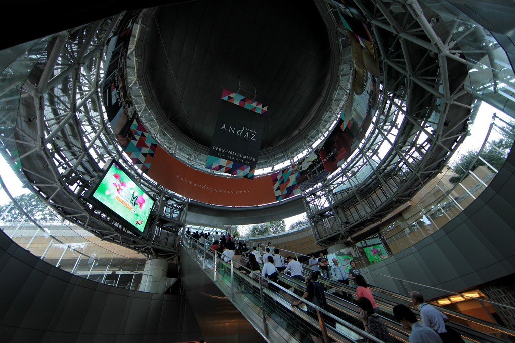 Metro hat hollywood plaza Roppongi Hills Mori tower Tokyo Japan