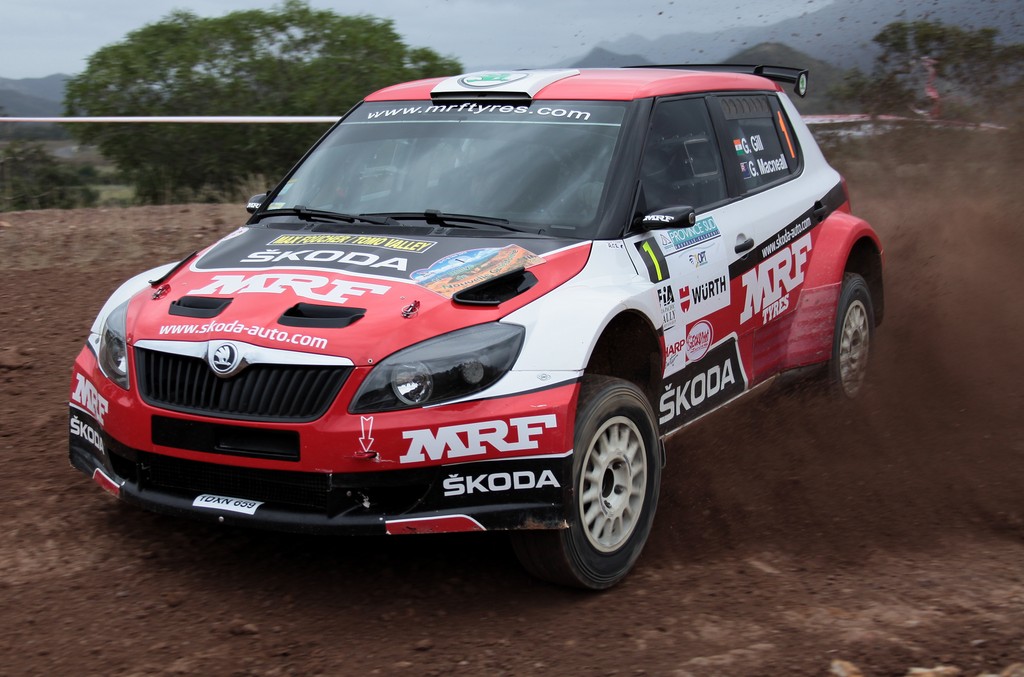 Škoda Fabia S2000 ​Pilote GILL Gaurav Copilote MACNEALL Glenn