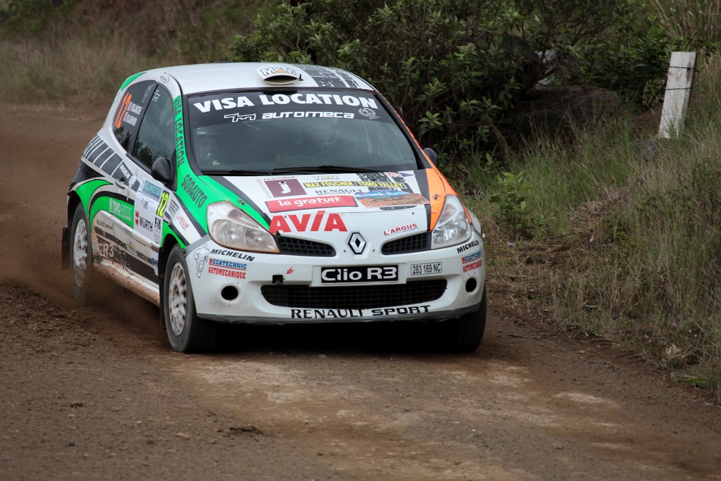 Voiture de Rally Nouvelle-Calédonie compétition automobile