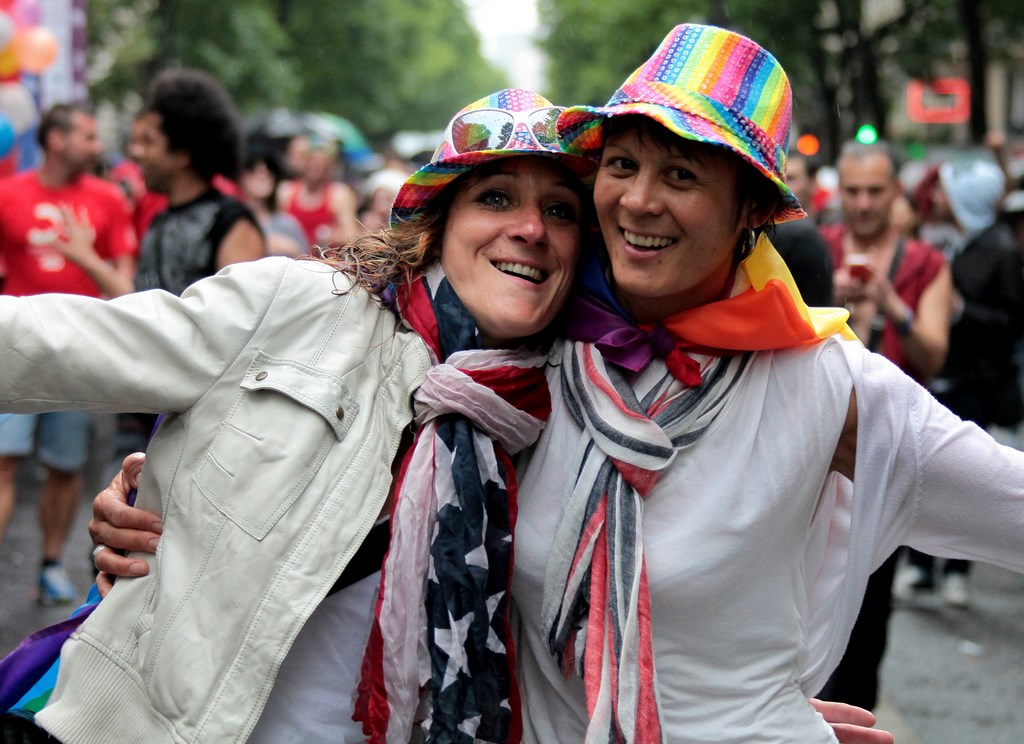 femmes Gay Pride Paris 2014 fiertés lesbiennes gaies bi trans homophobie homosexuel