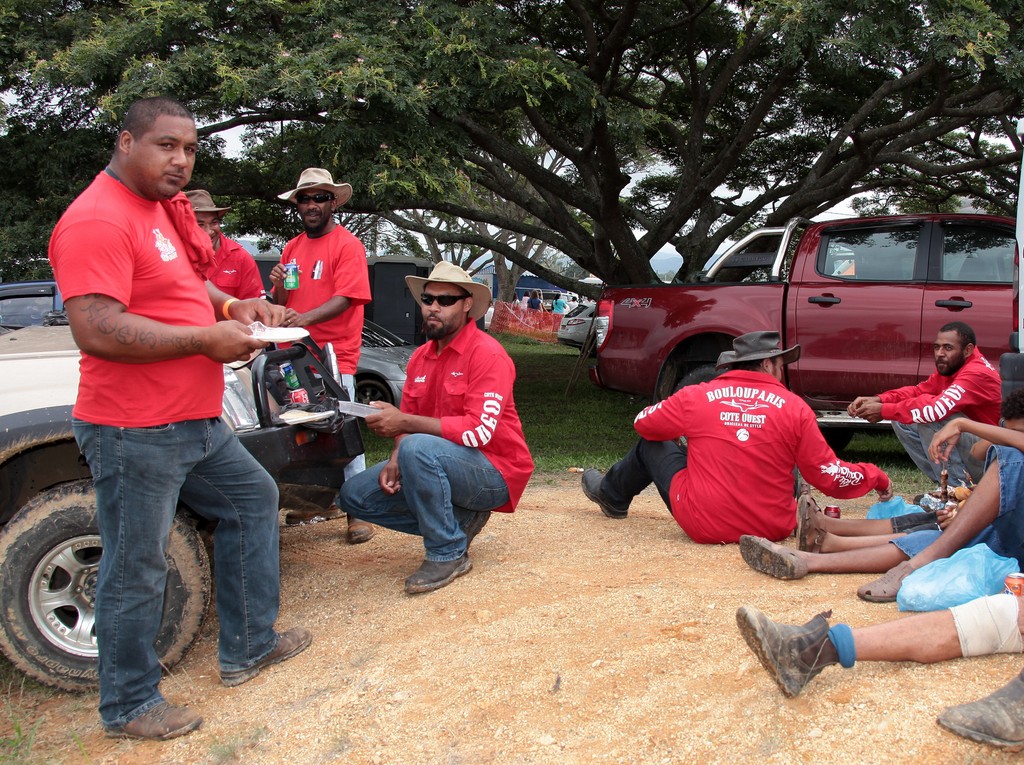 Repas des Rodeomen Fête de Boulouparis 2015 Nouvelle-Calédonie