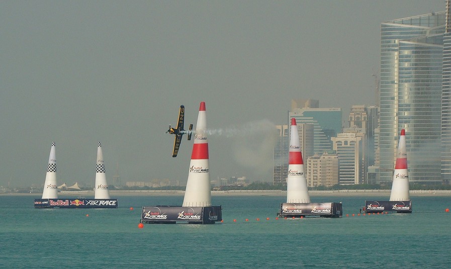 RED BULL AIR RACE 2010 Abu Dhabi UAE air gate international air race rio corniche road slalom course pylon Zivko Edge 540 MXS-R Lycoming engine