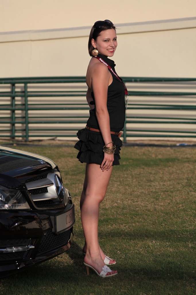 MERCEDES HOSTESS SHORT DRESS GIRL