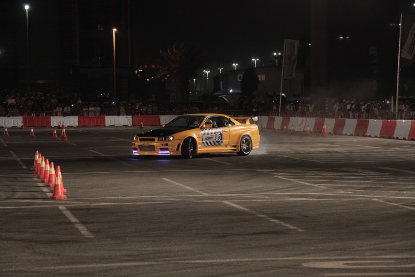 Nissan GTR Motorsport drift left foot braking technique
