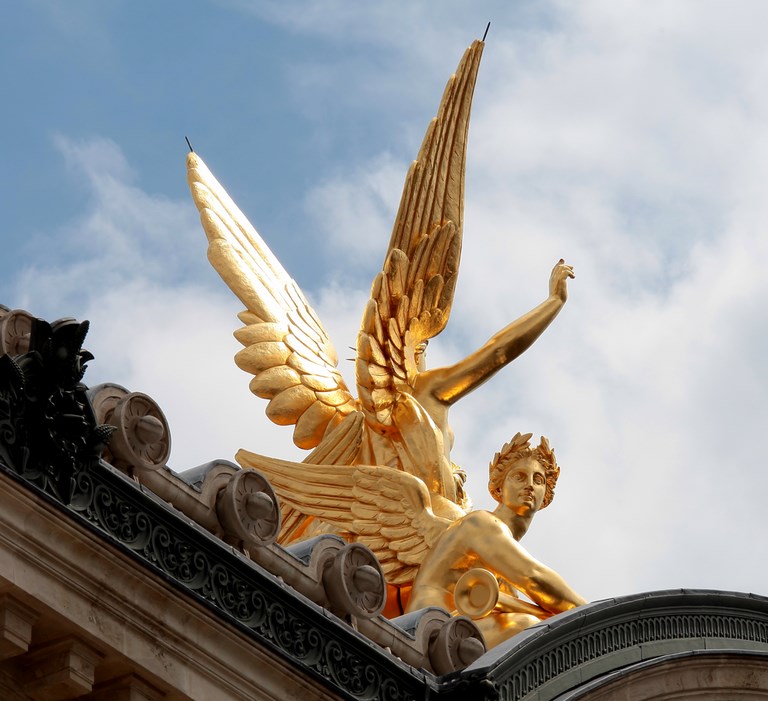 L'Harmonie couronnement gauche de l'Opéra Garnier Paris France