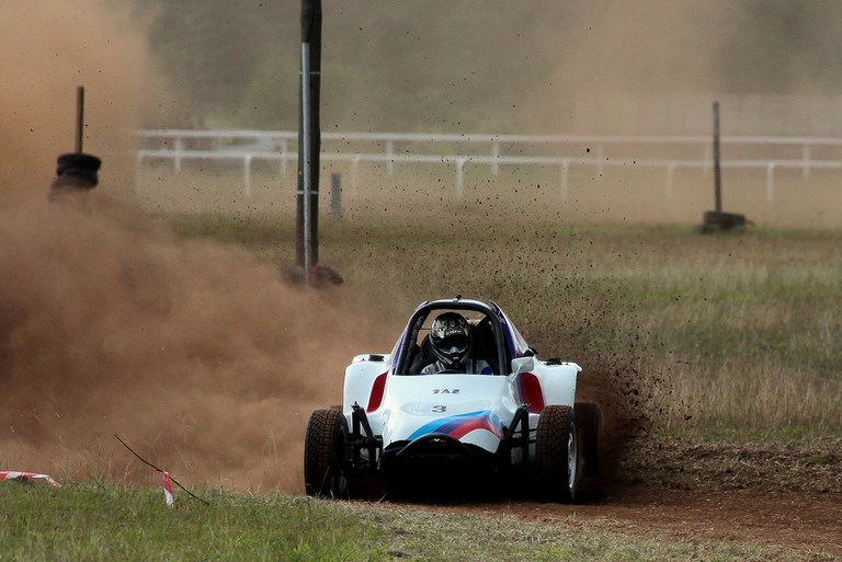 Hyppodrome Téné Bourail démonstration sports mécaniques 2014