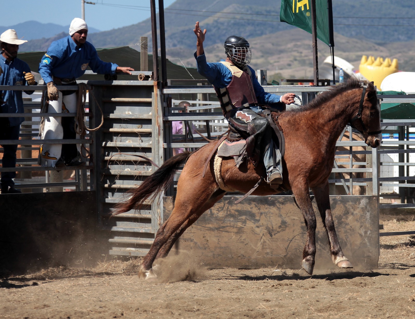 Bronc Riding Rigging BRONC RIDING